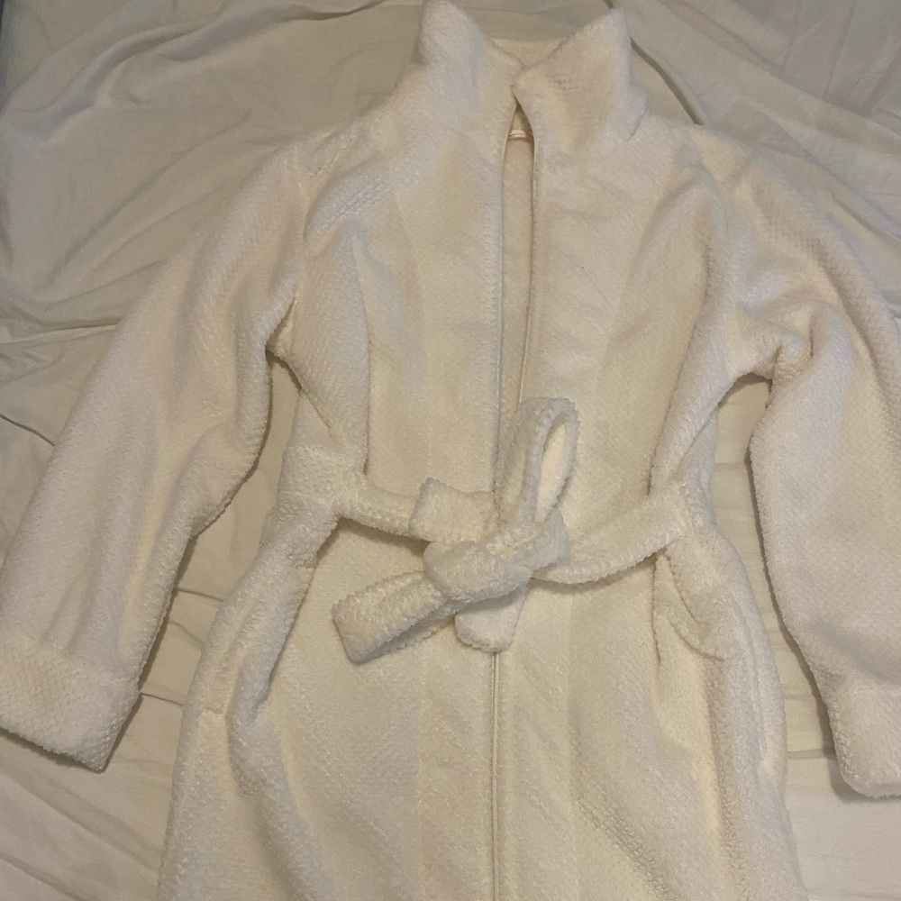 NOWT, Fluffy chic la vie en rose robe in white to cream in color